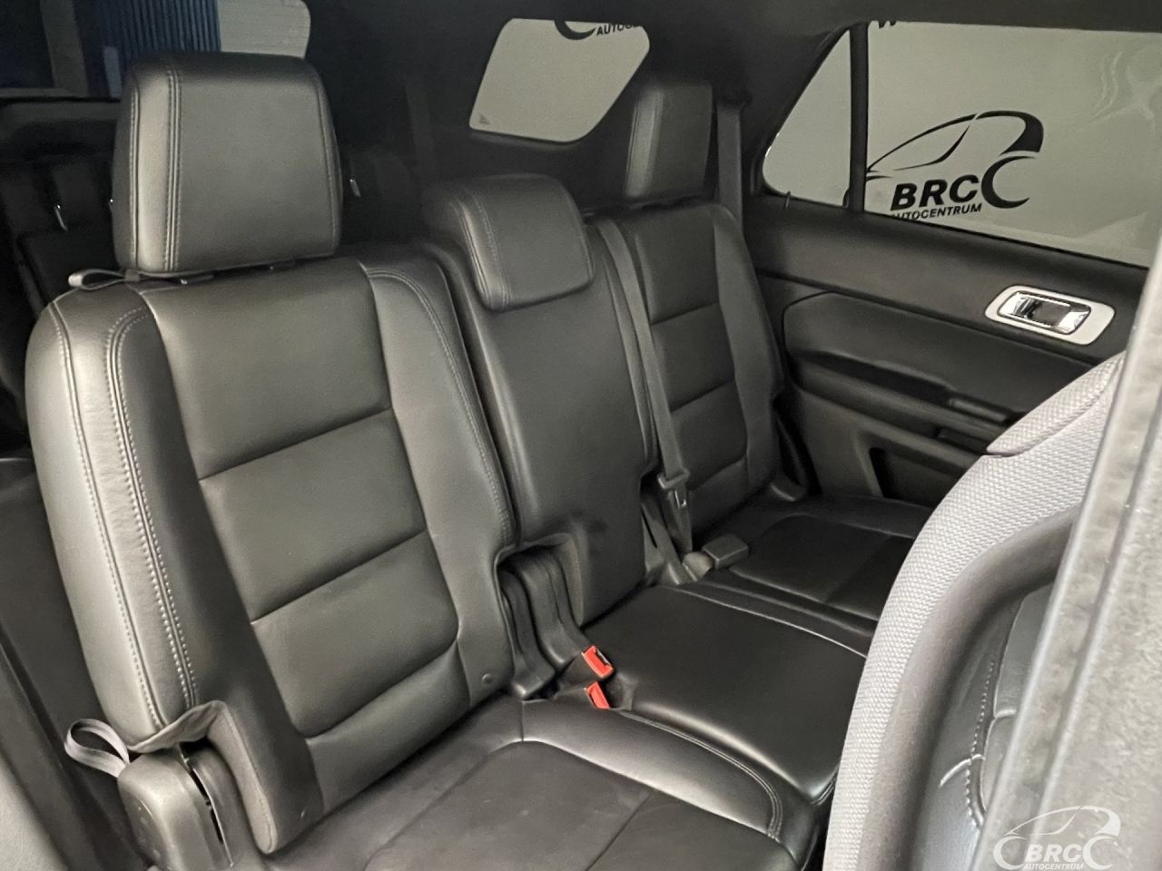 Ford Explorer | 11
