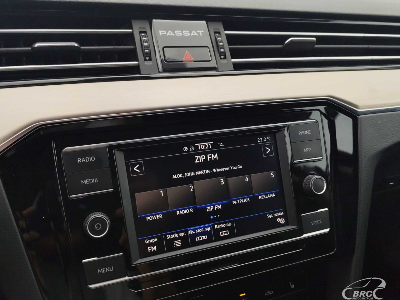 Volkswagen Passat | 12