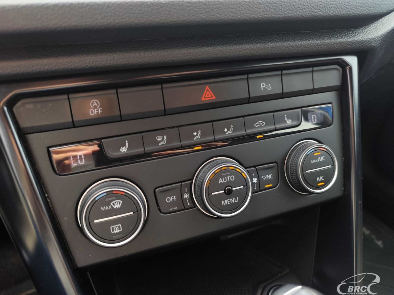 Volkswagen T-Roc | 12