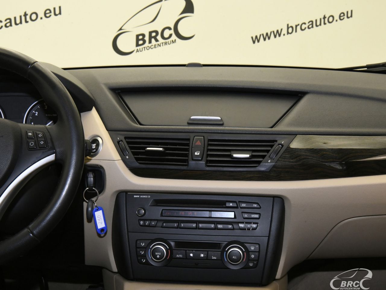 BMW X1 | 14