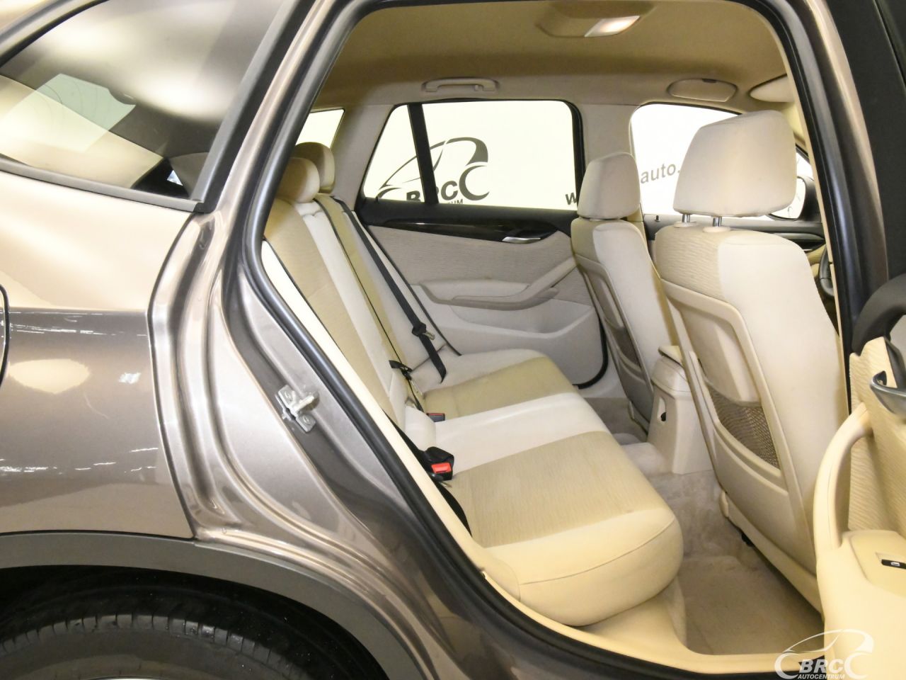 BMW X1 | 8