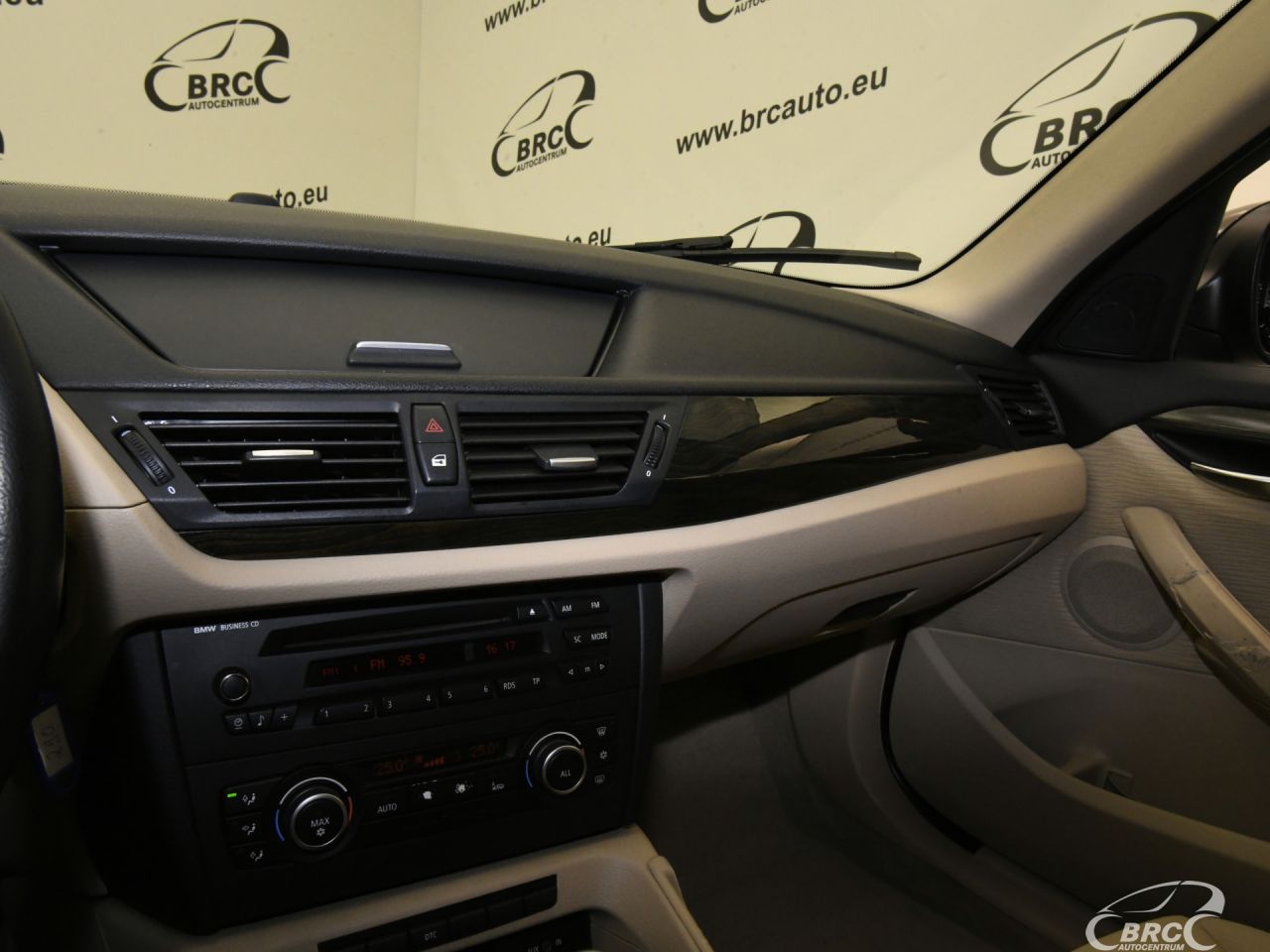 BMW X1 | 24