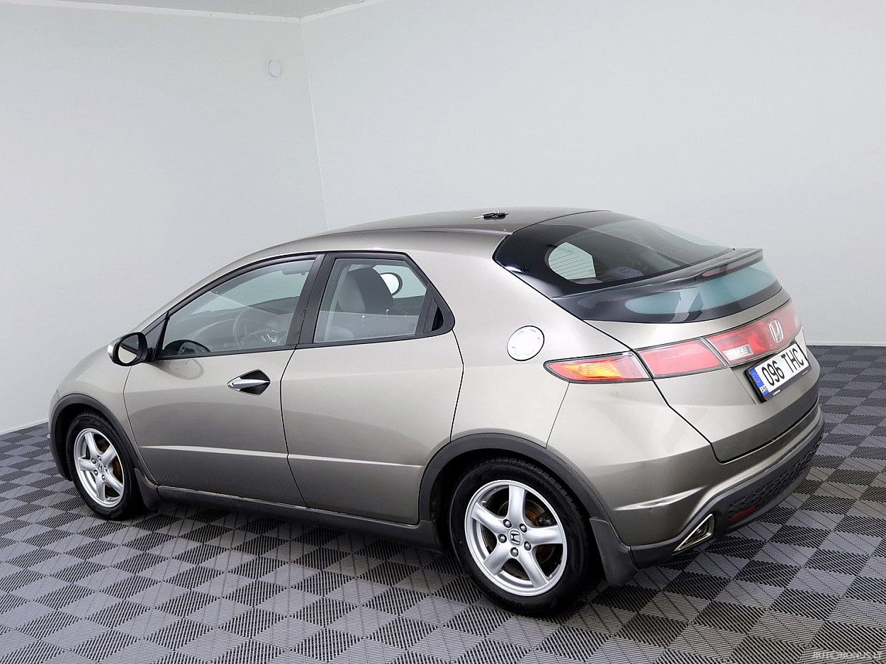 Honda Civic | 3