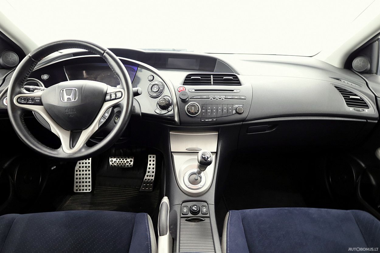 Honda Civic | 4