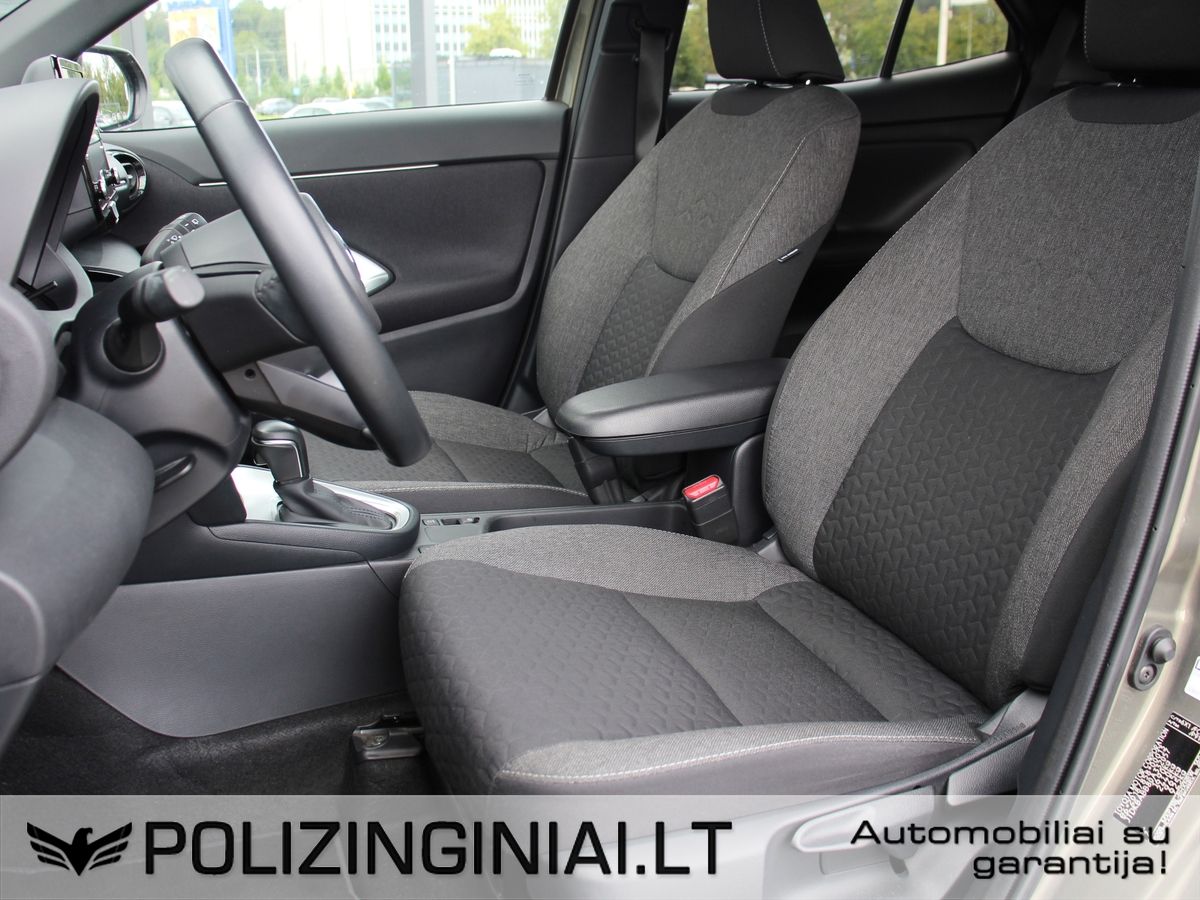 Toyota Yaris | 13
