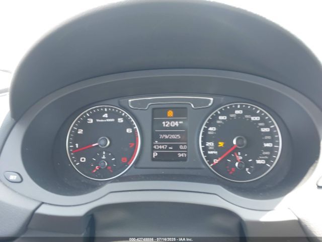 Audi Q3 | 14