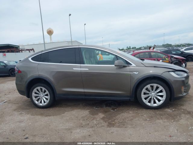 Tesla Model X | 11