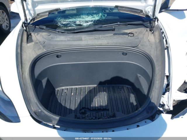 Tesla Model 3 | 9