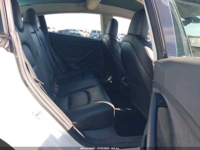 Tesla Model 3 | 7