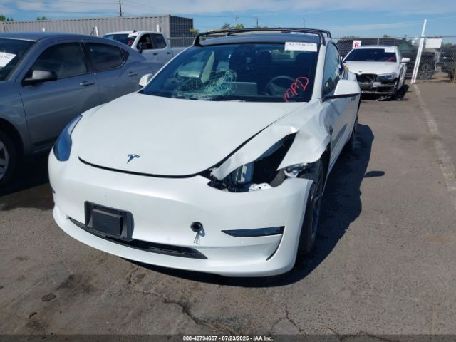 Tesla Model 3 | 5