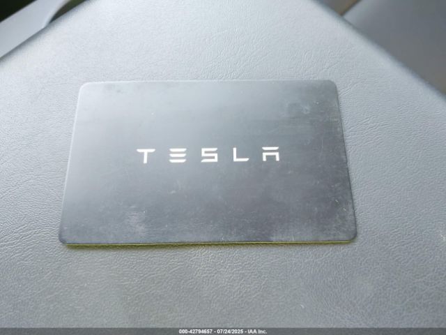 Tesla Model 3 | 10