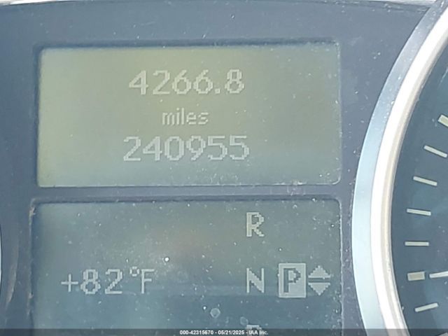 Mercedes-Benz ML350 | 14