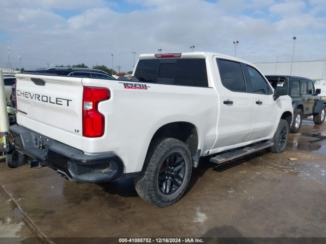 Chevrolet Silverado | 3