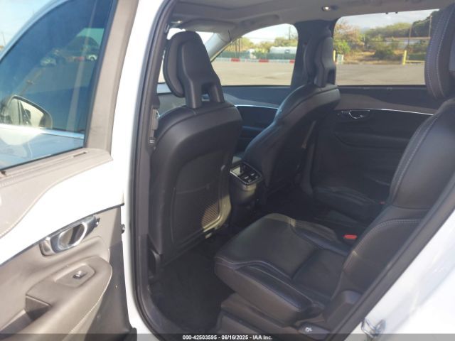 Volvo XC90 | 7