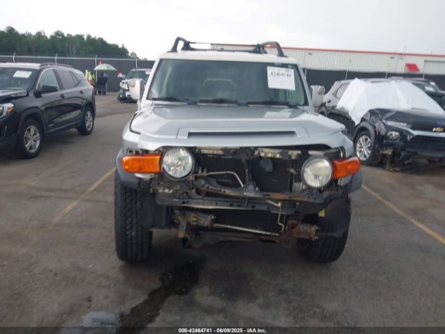 Toyota FJ Cruiser | 11