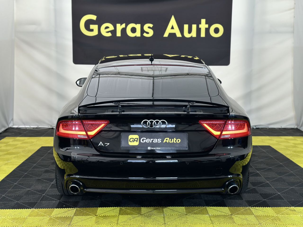 Audi A7 | 4