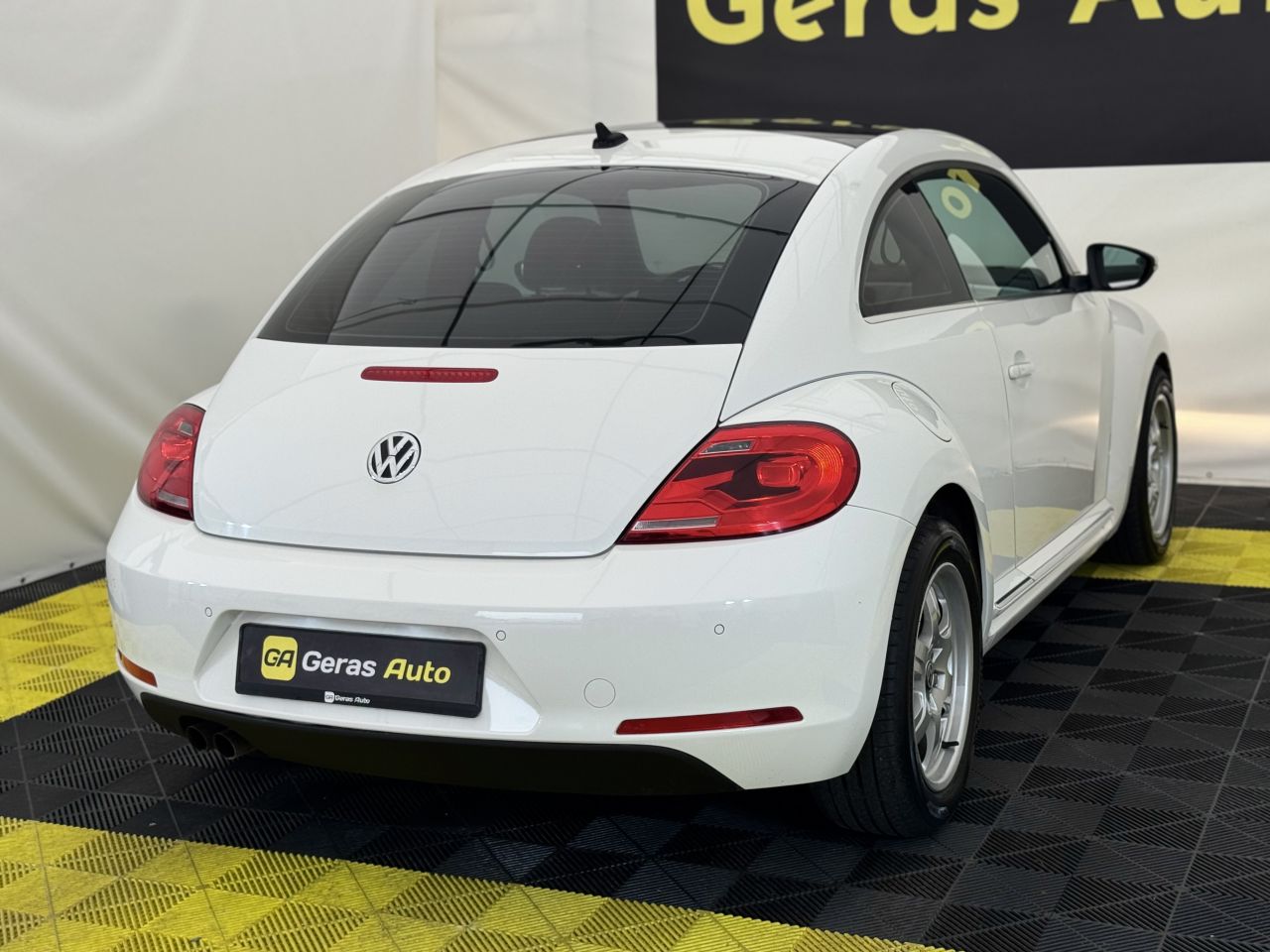 Volkswagen Beetle | 3
