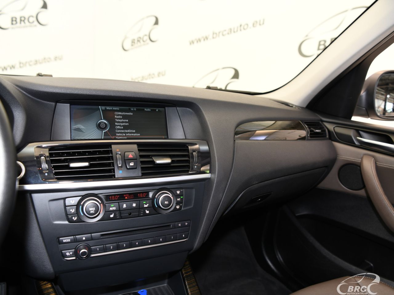 BMW X3 | 24