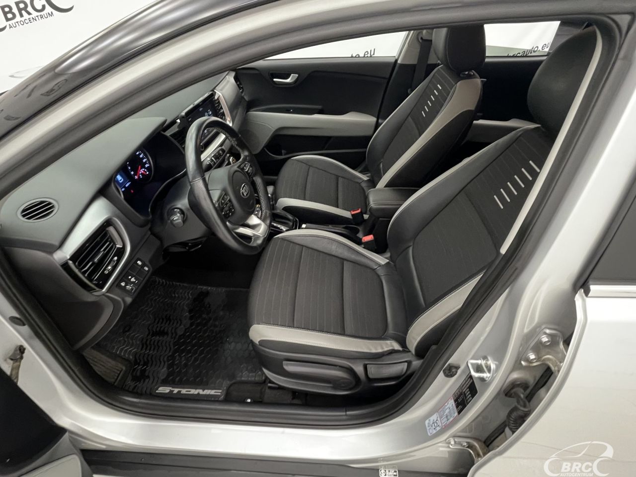 Kia Stonic | 19