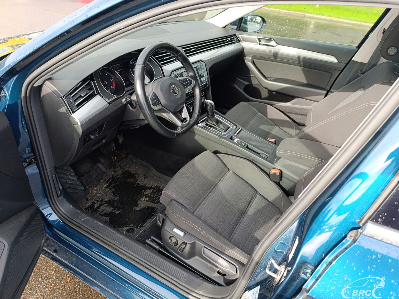 Volkswagen Passat | 24