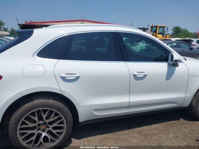 Porsche Macan | 12