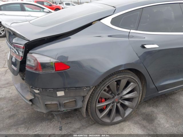 Tesla Model S | 21