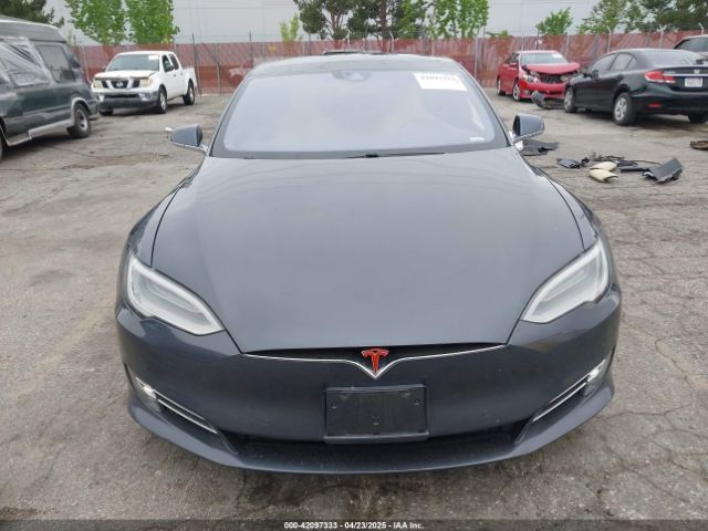 Tesla Model S | 12