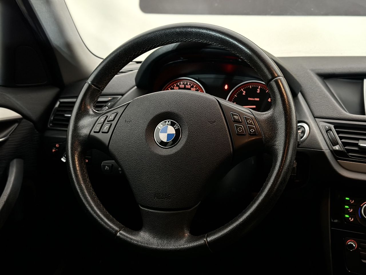 BMW X1 | 13