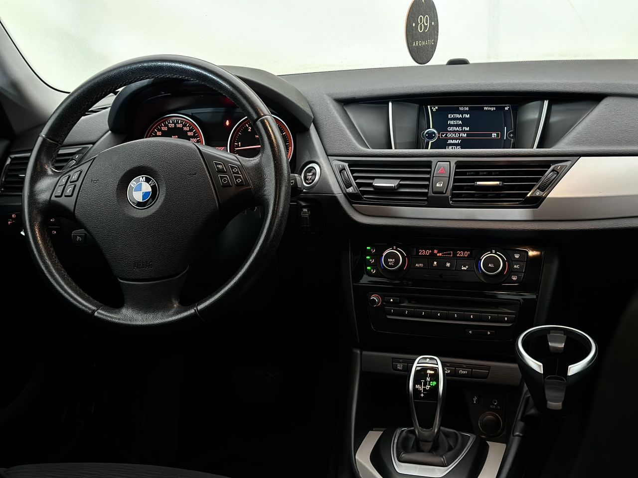 BMW X1 | 12
