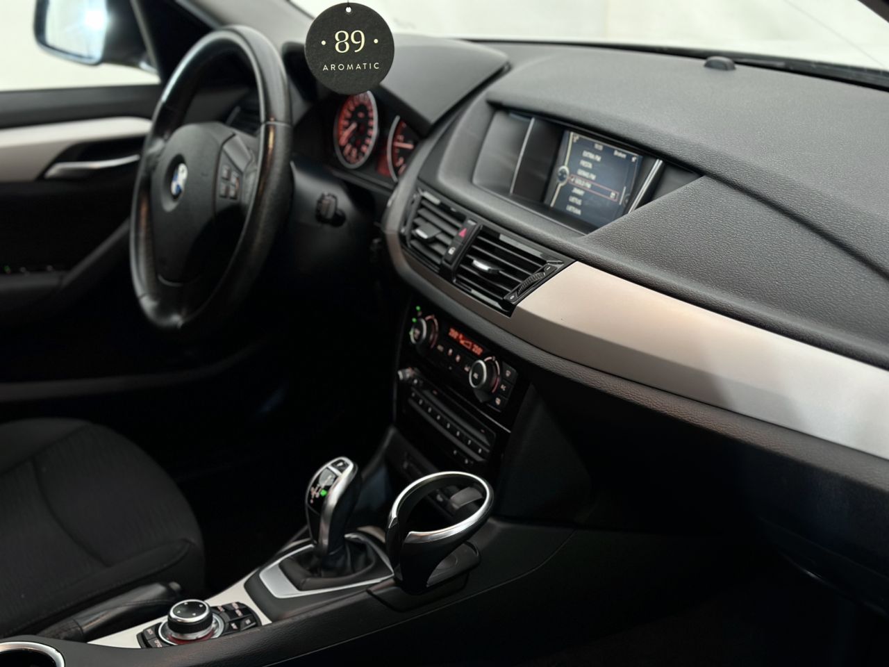 BMW X1 | 10
