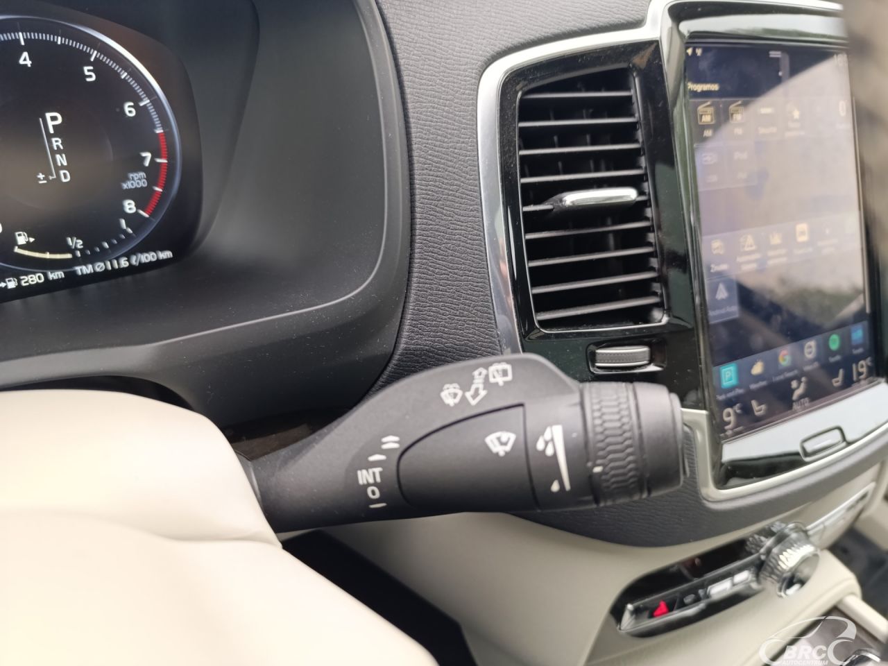 Volvo XC90 | 43