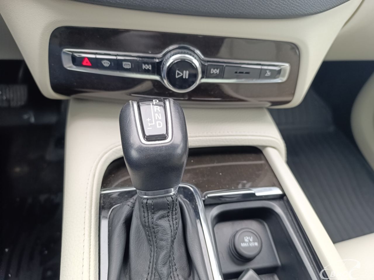 Volvo XC90 | 31