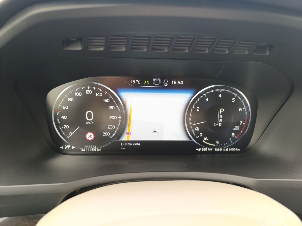 Volvo XC90 | 28
