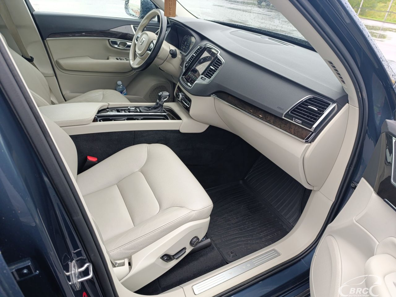 Volvo XC90 | 50