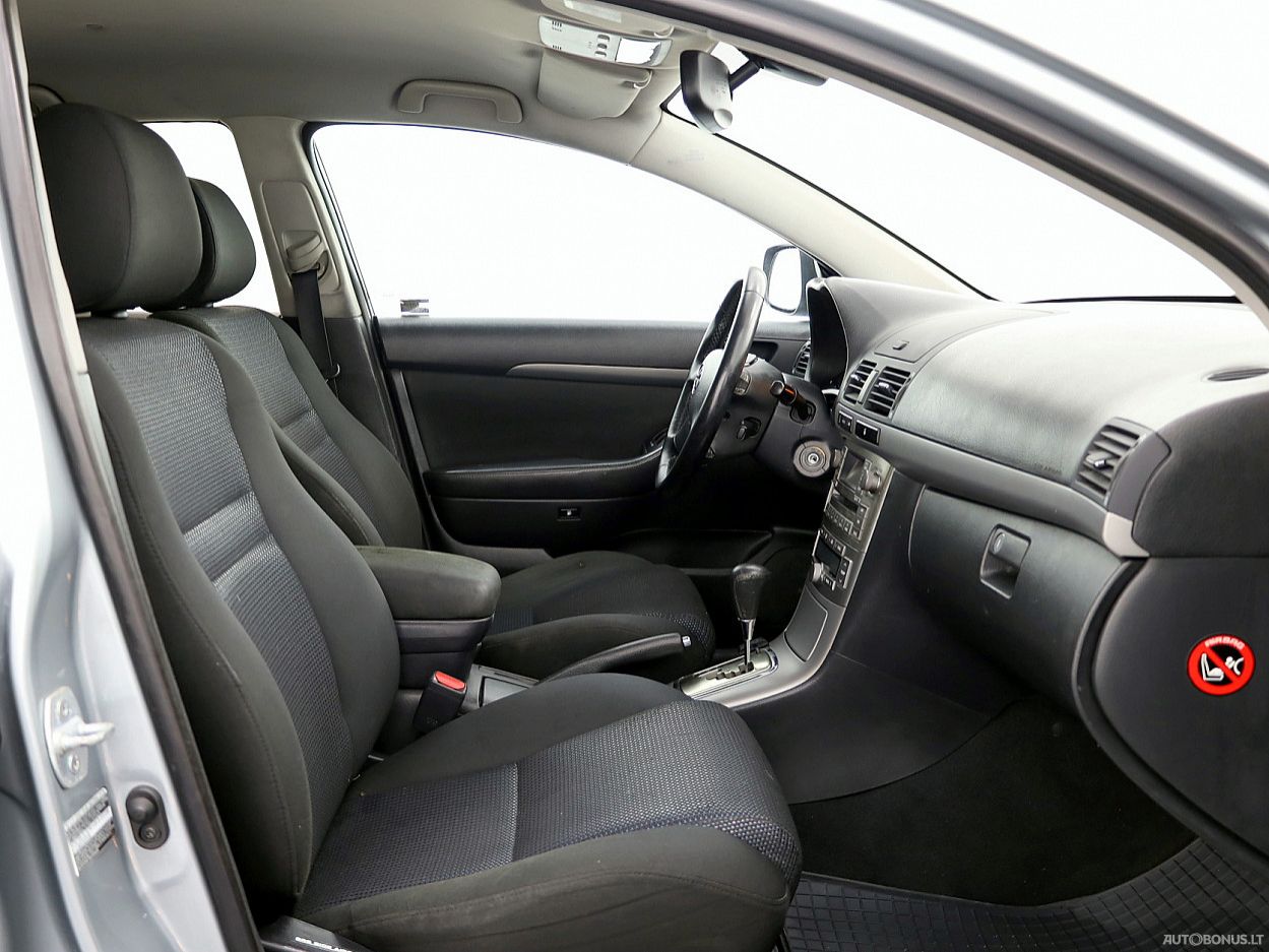 Toyota Avensis | 5
