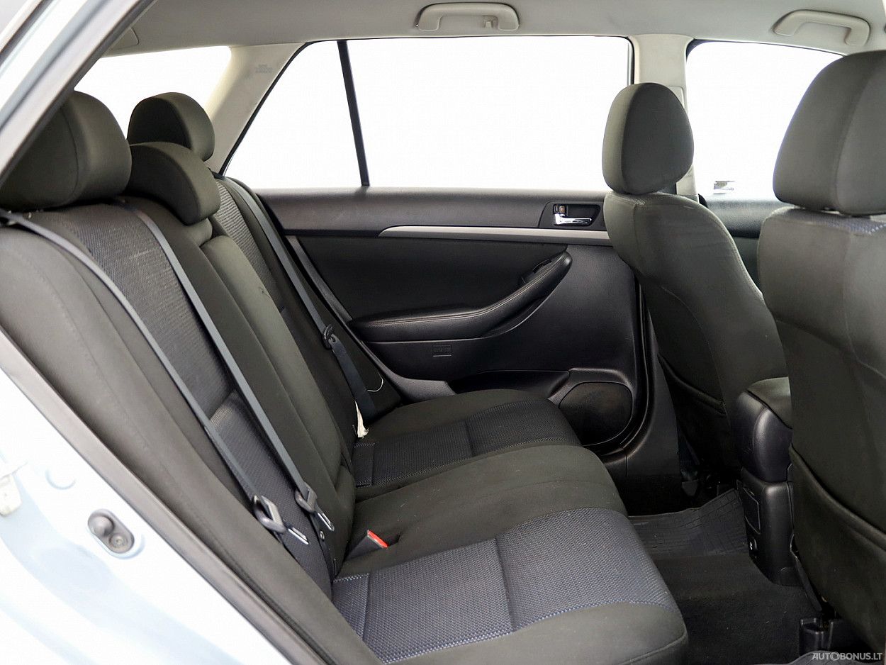 Toyota Avensis | 6