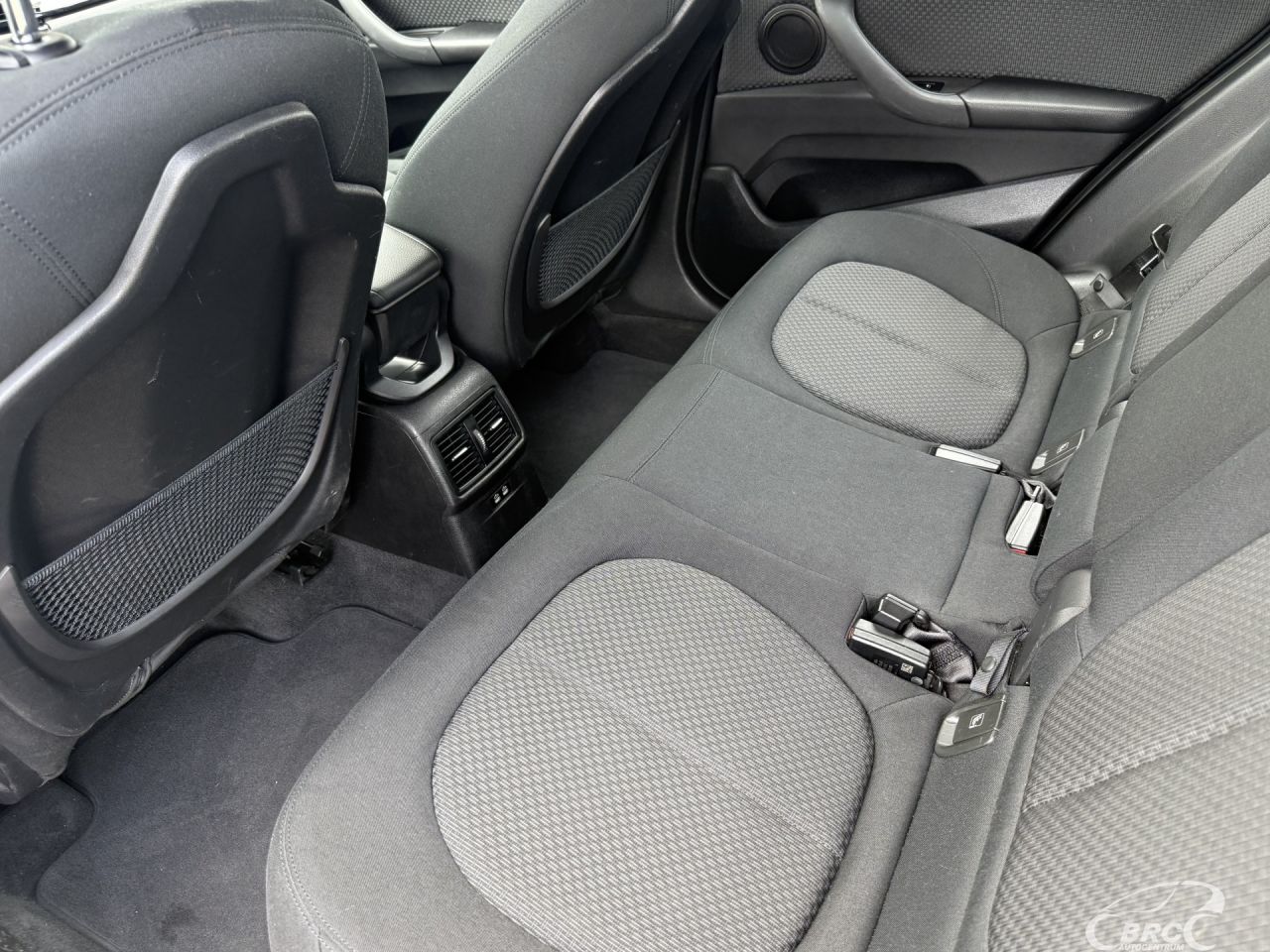 BMW X1 | 12