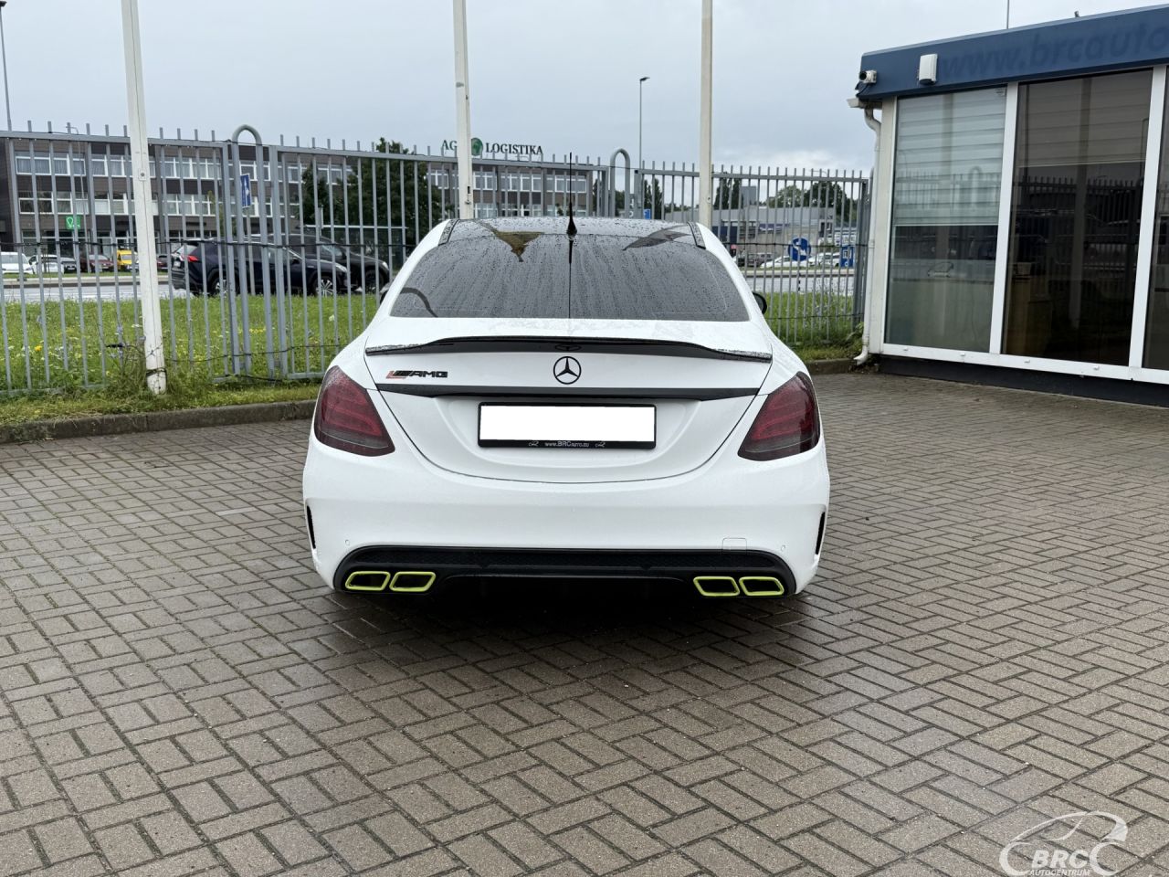 Mercedes-Benz C450 | 35