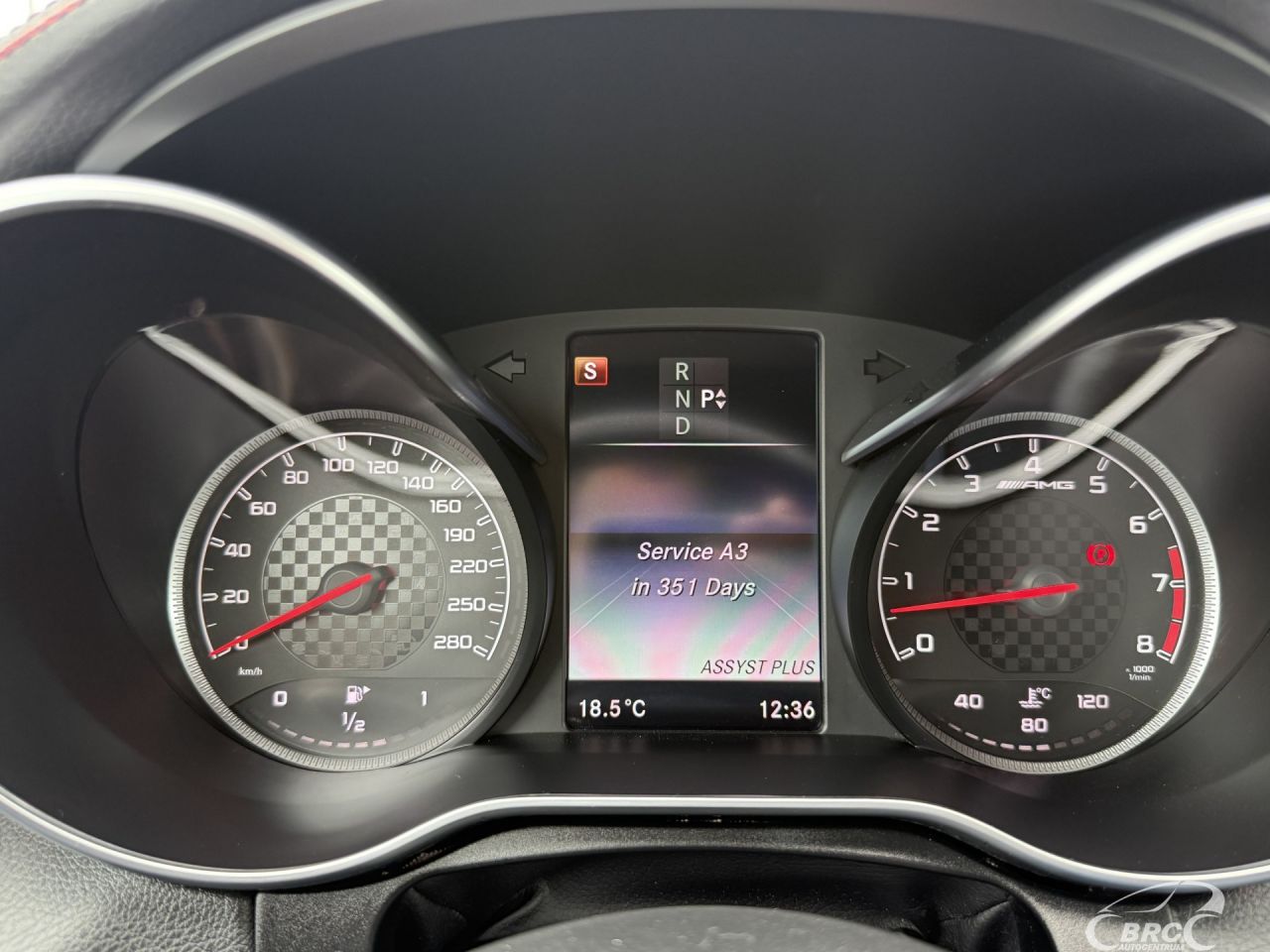 Mercedes-Benz C450 | 28