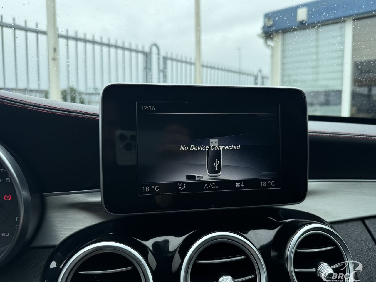 Mercedes-Benz C450 | 25