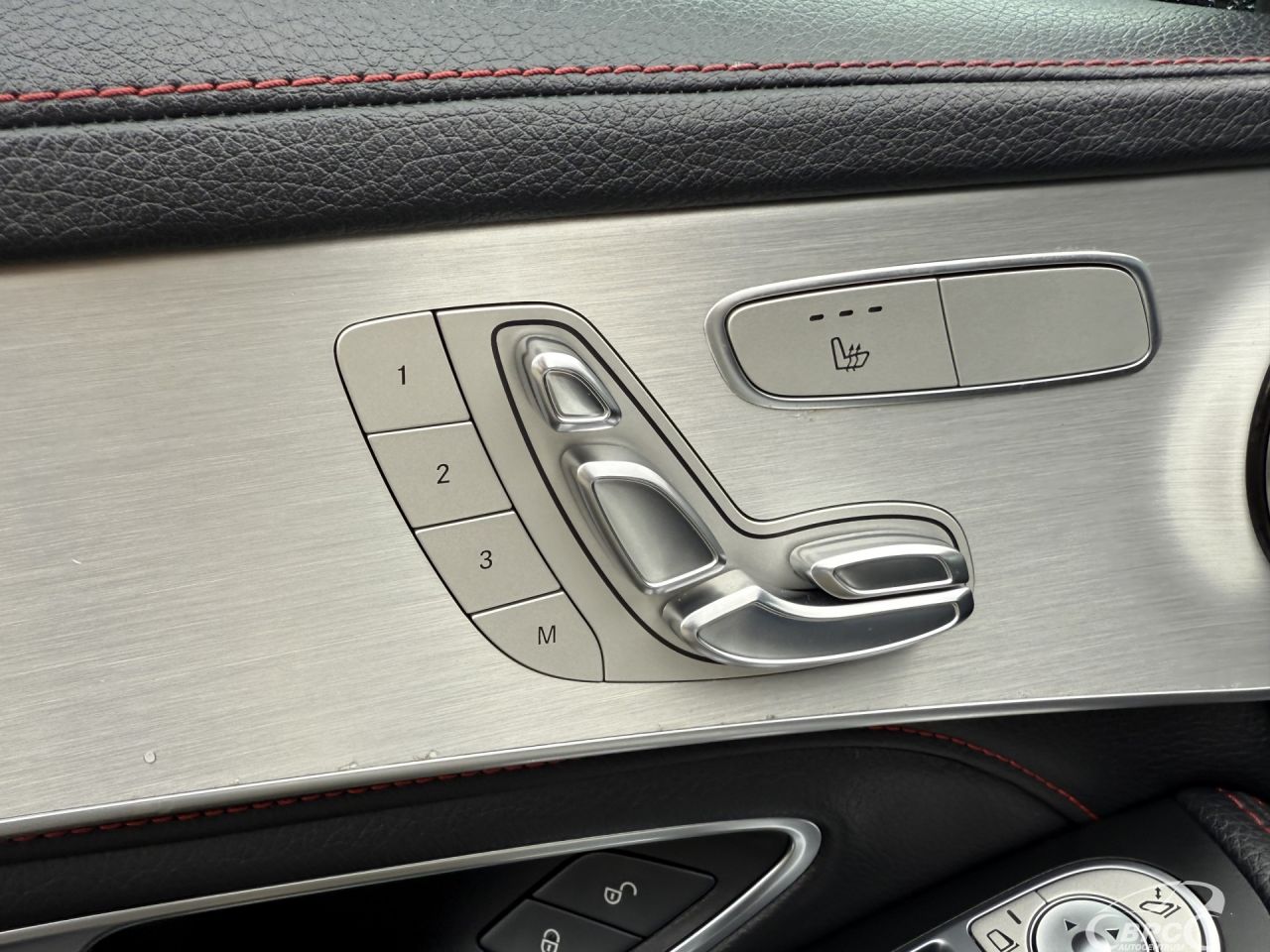 Mercedes-Benz C450 | 15