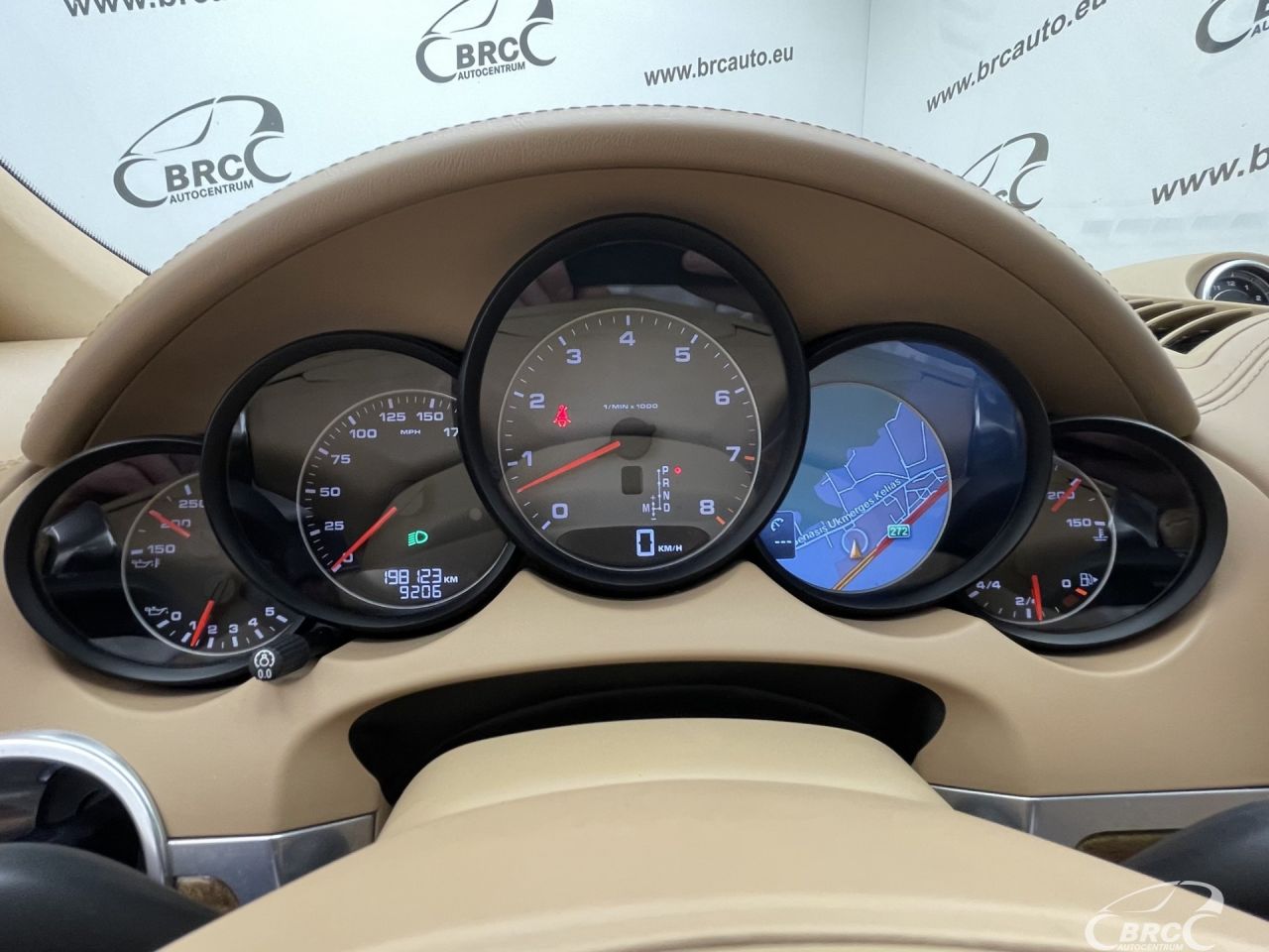 Porsche Cayenne | 33