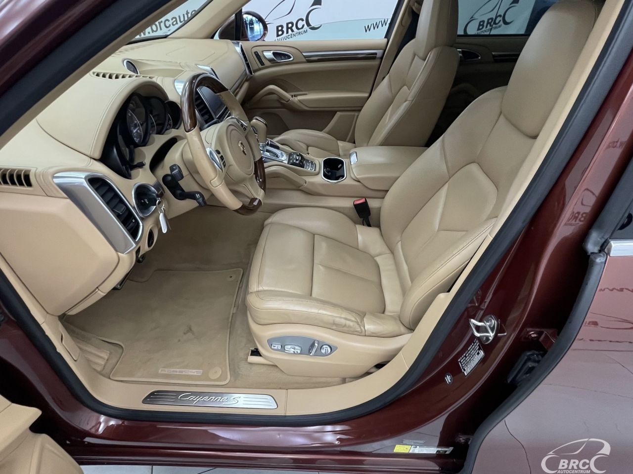 Porsche Cayenne | 23