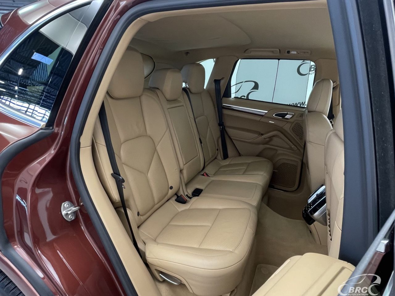 Porsche Cayenne | 12