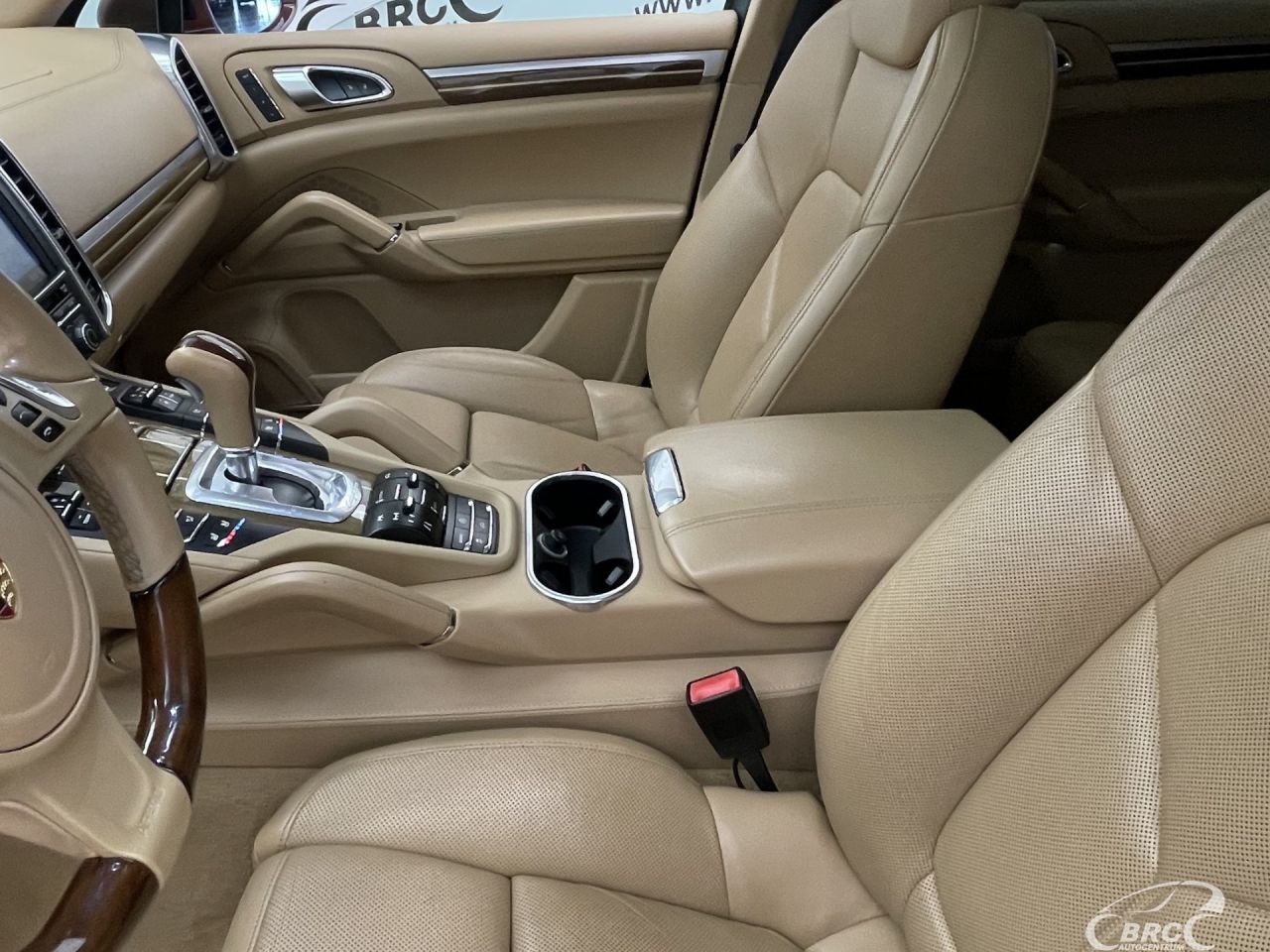 Porsche Cayenne | 26