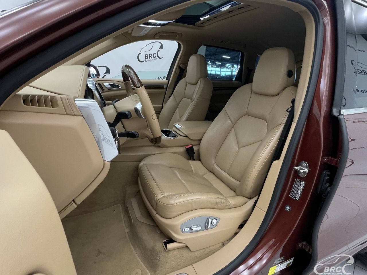 Porsche Cayenne | 25