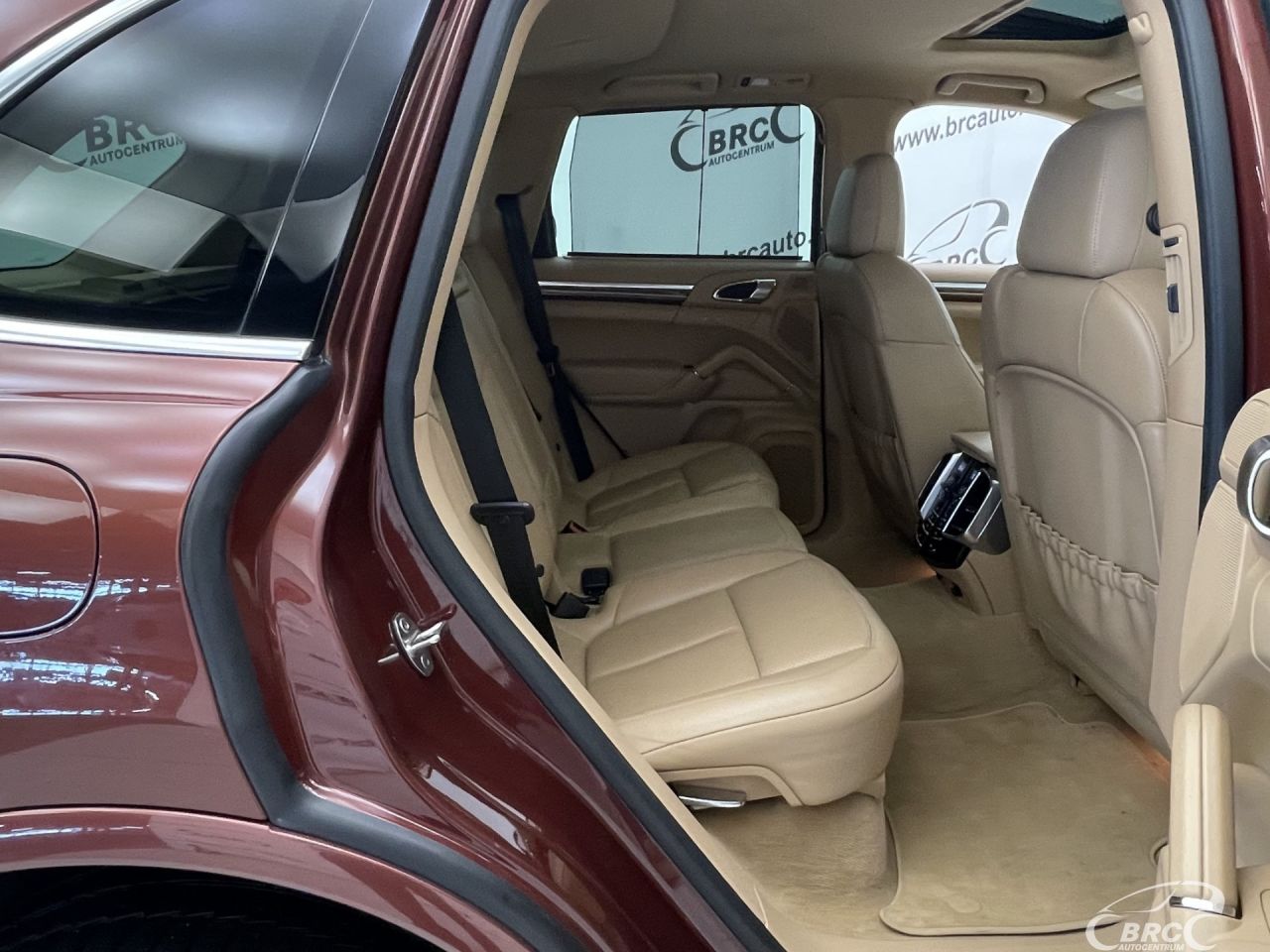 Porsche Cayenne | 10