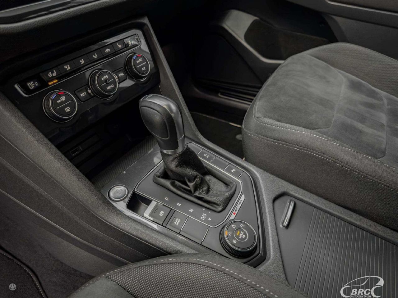 Volkswagen Tiguan | 2