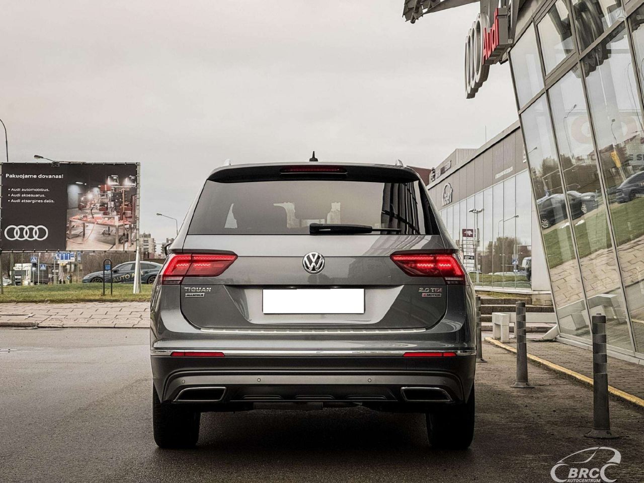 Volkswagen Tiguan | 1