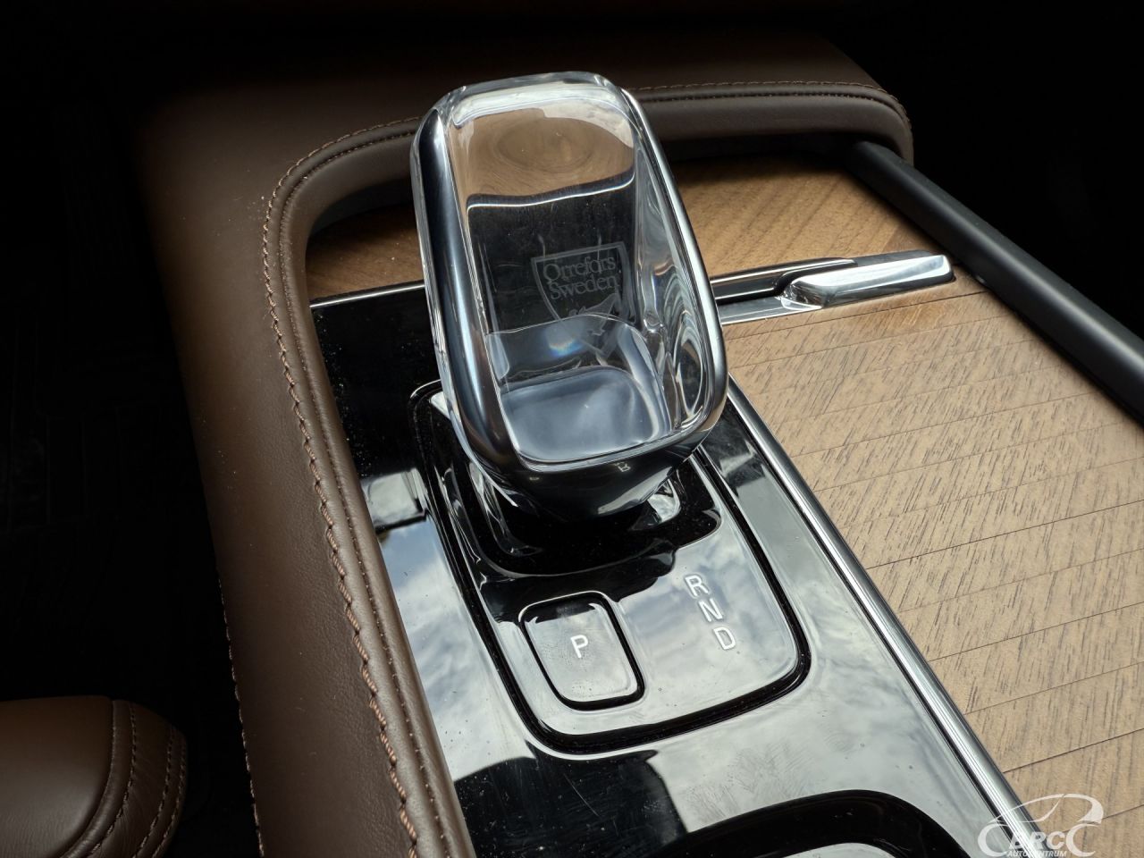 Volvo XC90 | 25